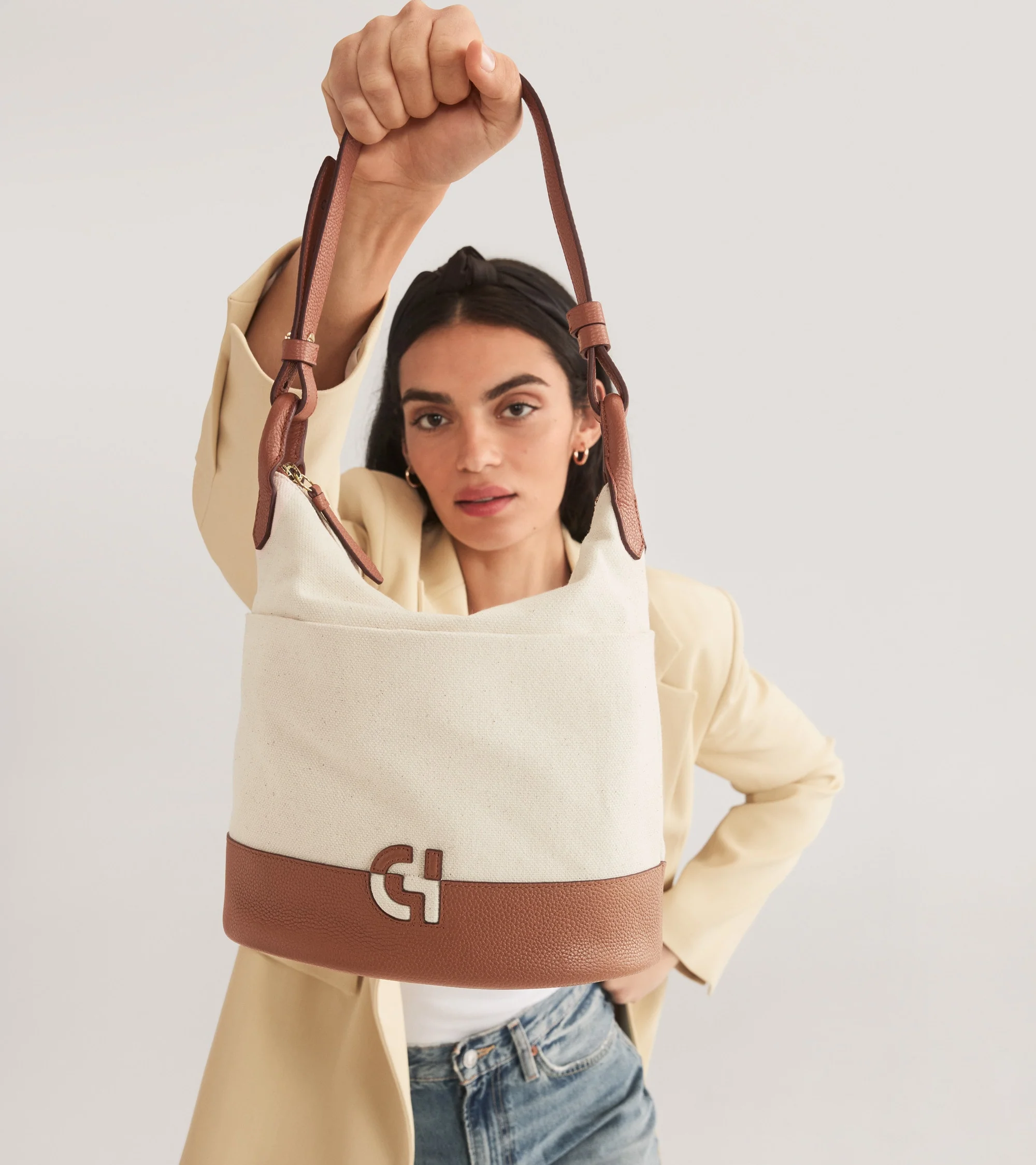Essential Soft Bucket Bag - Image 9
