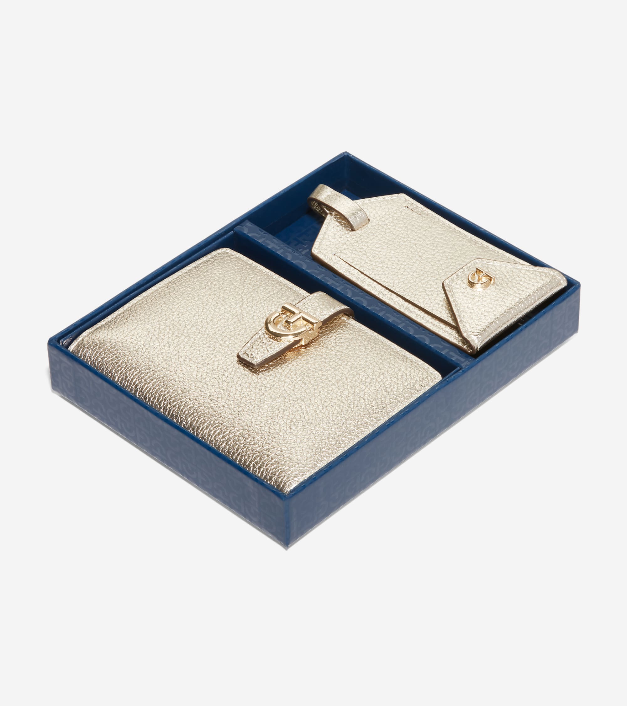 Essential Travel Set - Image 7