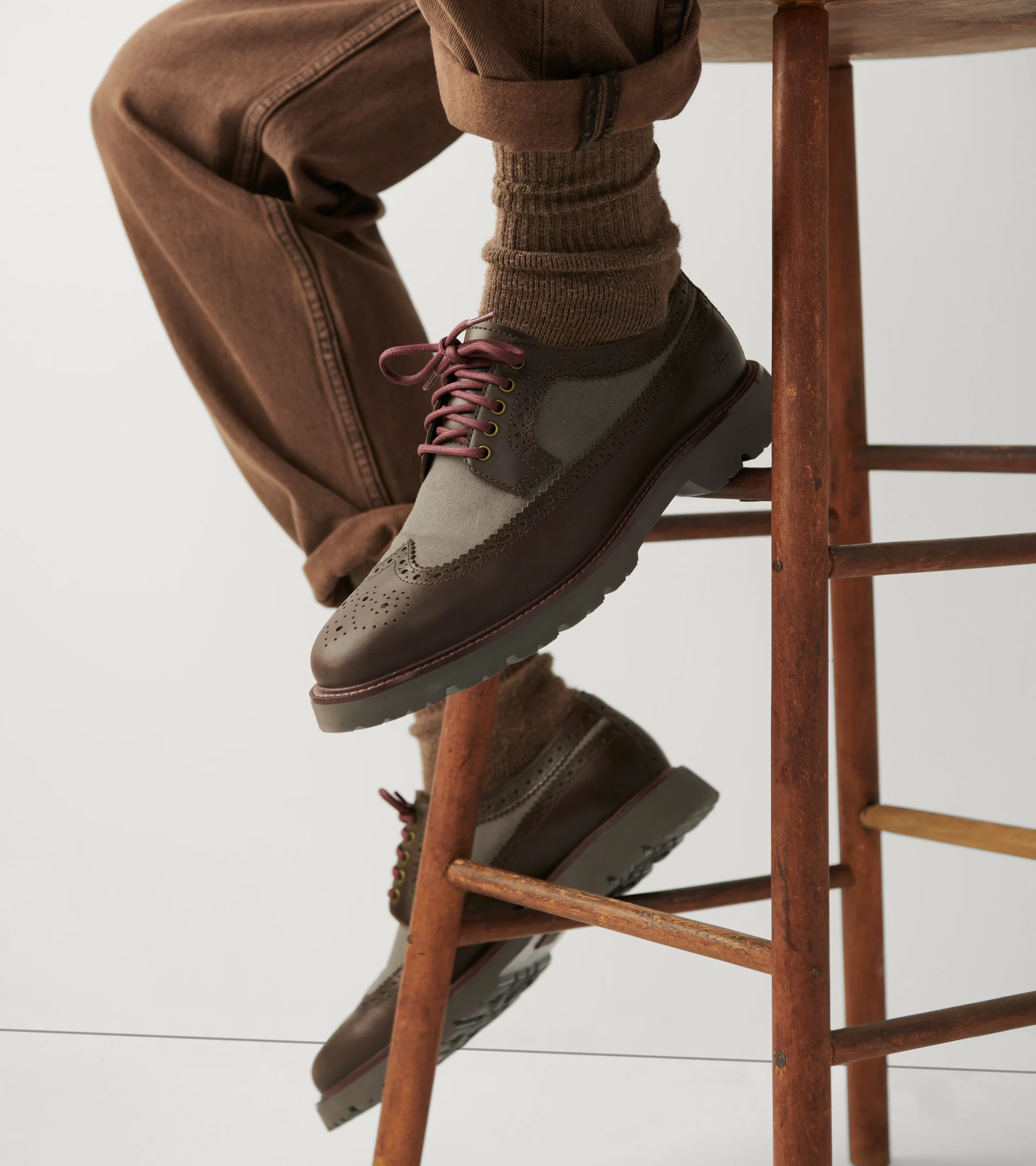 Men's American Classics Longwing Oxfords - Image 14