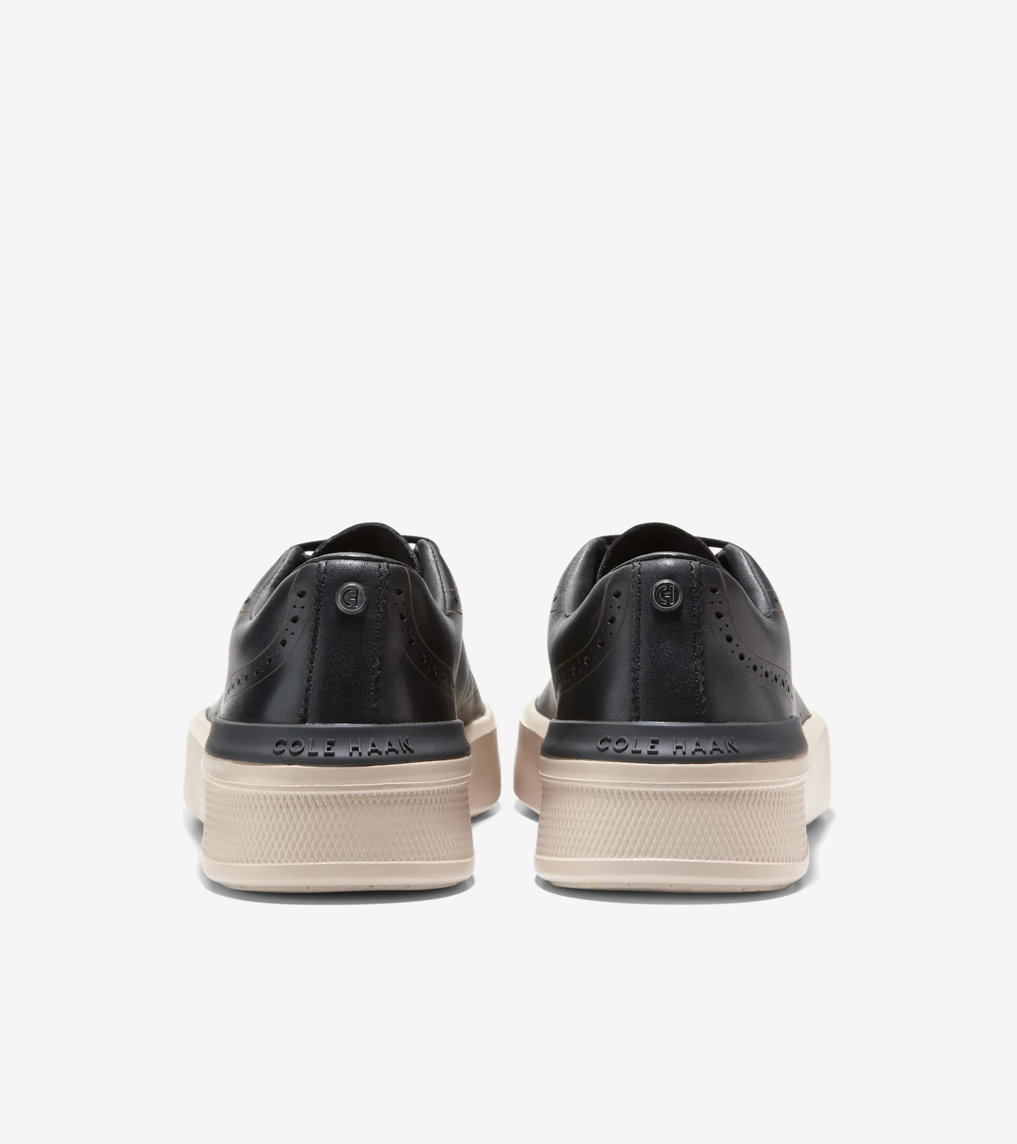 Men's GrandPrø Crew Wingtip Oxford - Image 3