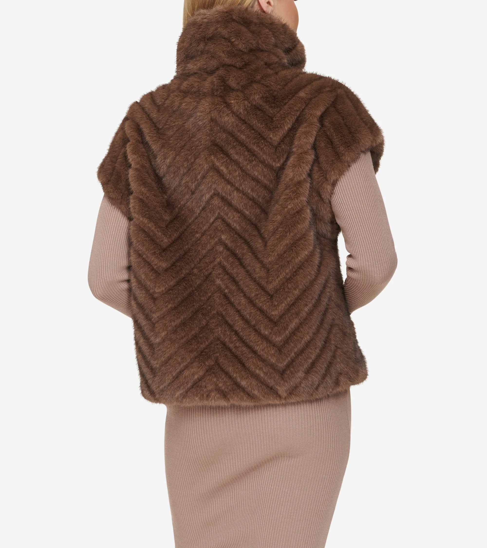 Women's Faux Fur Vest - Image 2