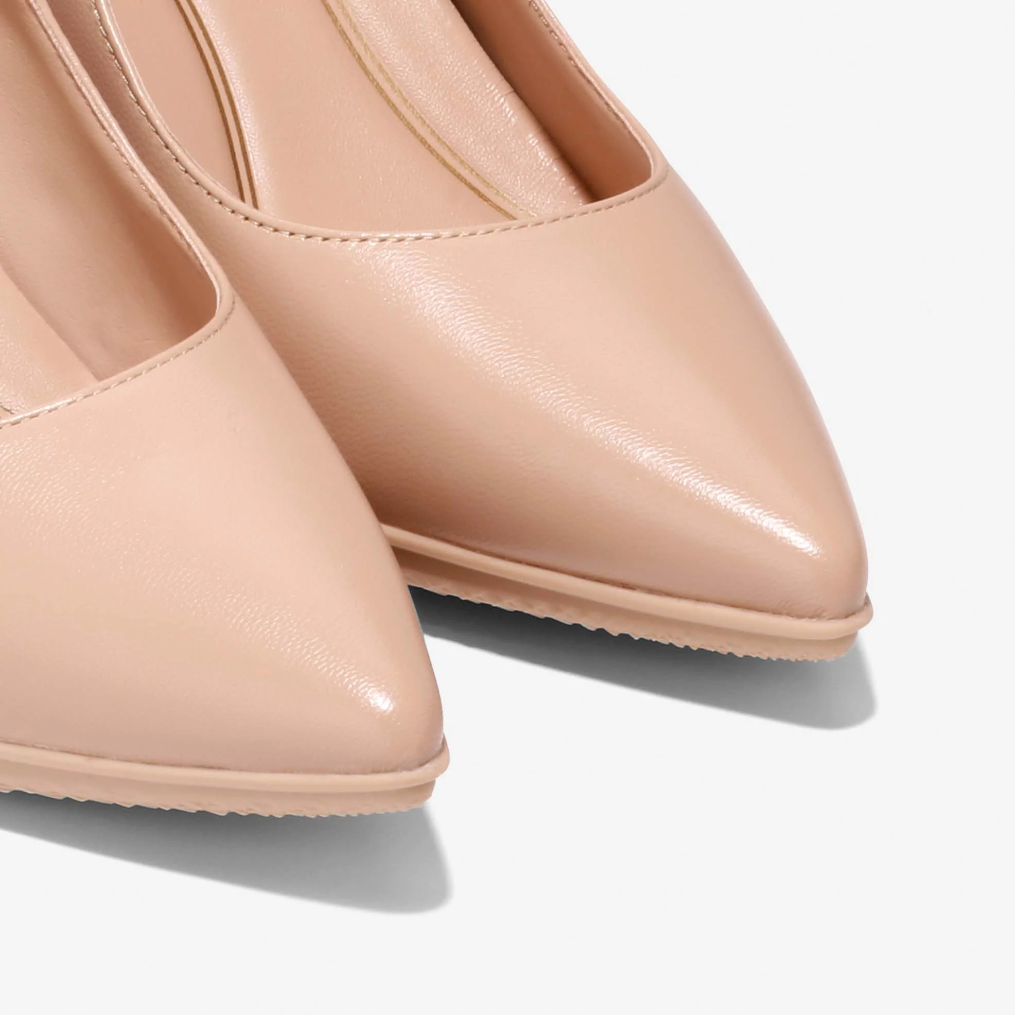 Women's Grand Ambition York Pump - Image 8