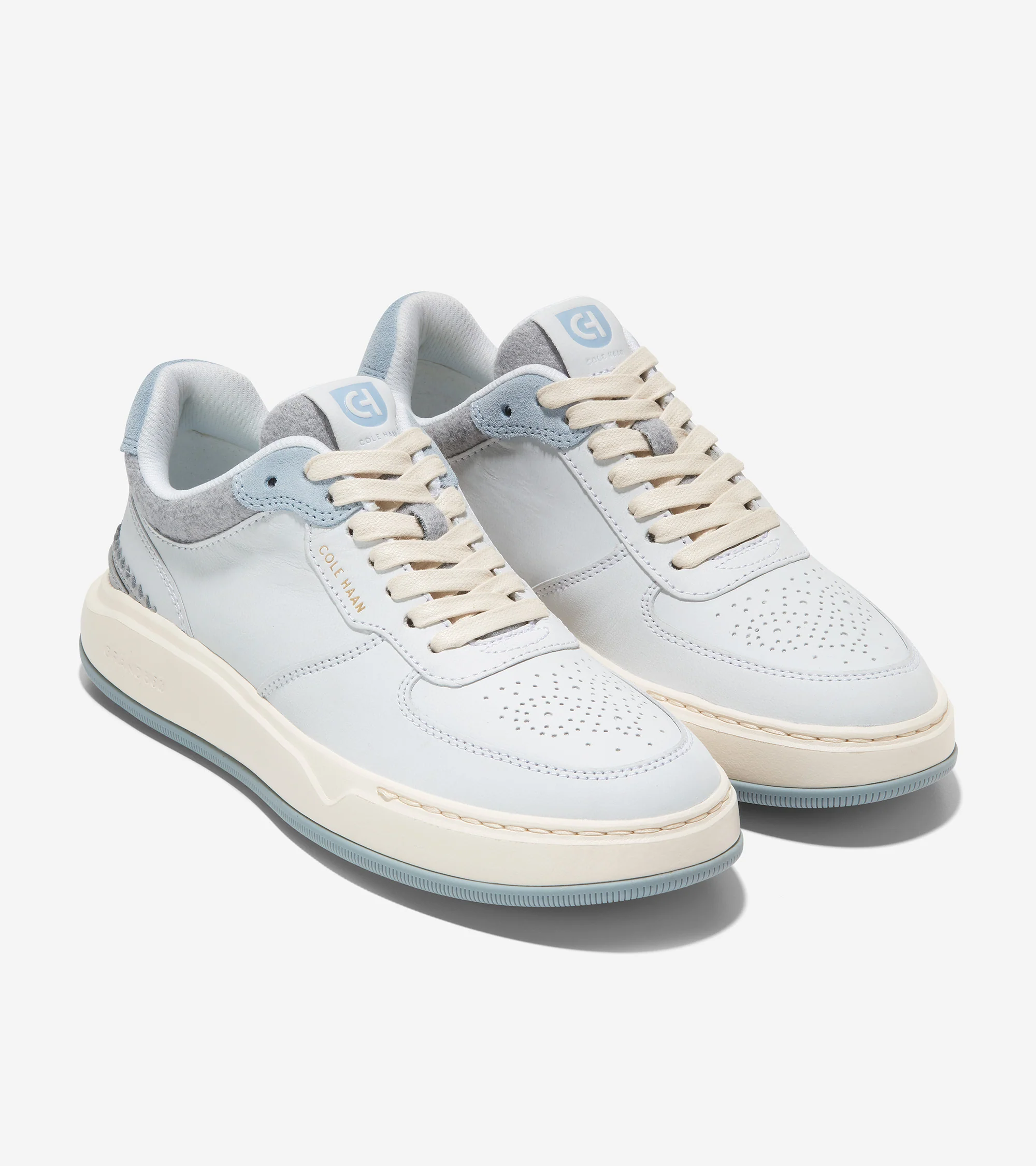 Women's GrandPrø Crossover Sneaker - Image 5