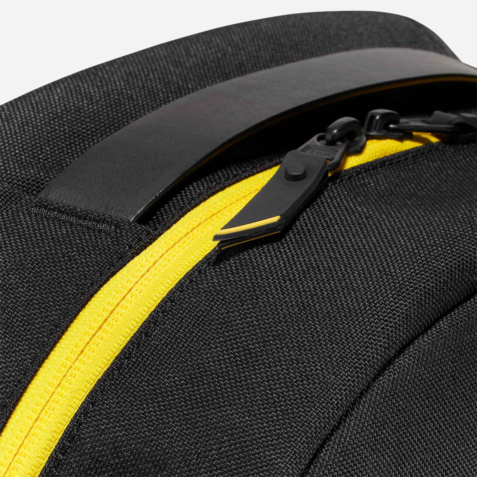 ZERØGRAND Backpack - Image 6
