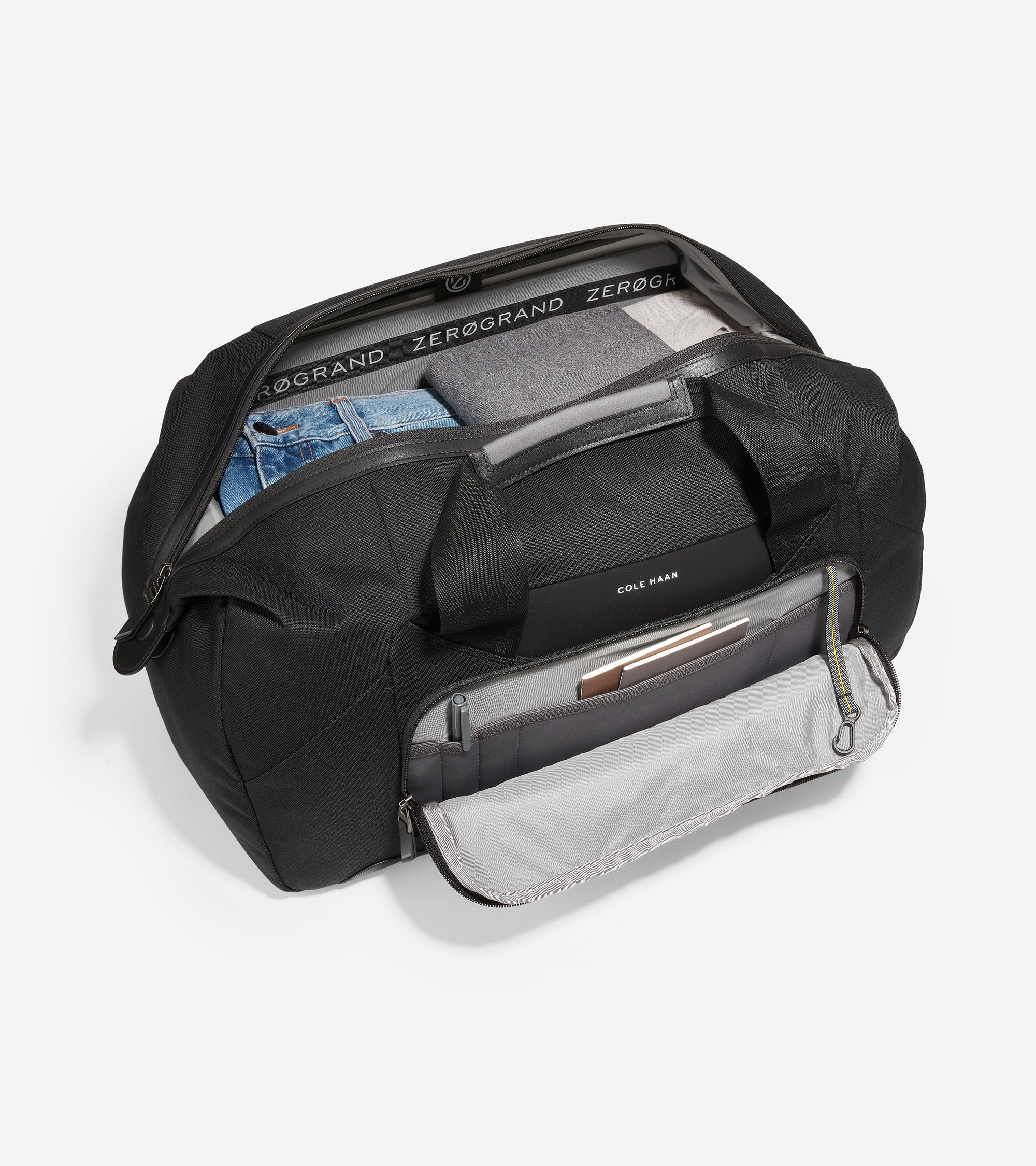 ZERØGRAND Duffle Bag - Image 5