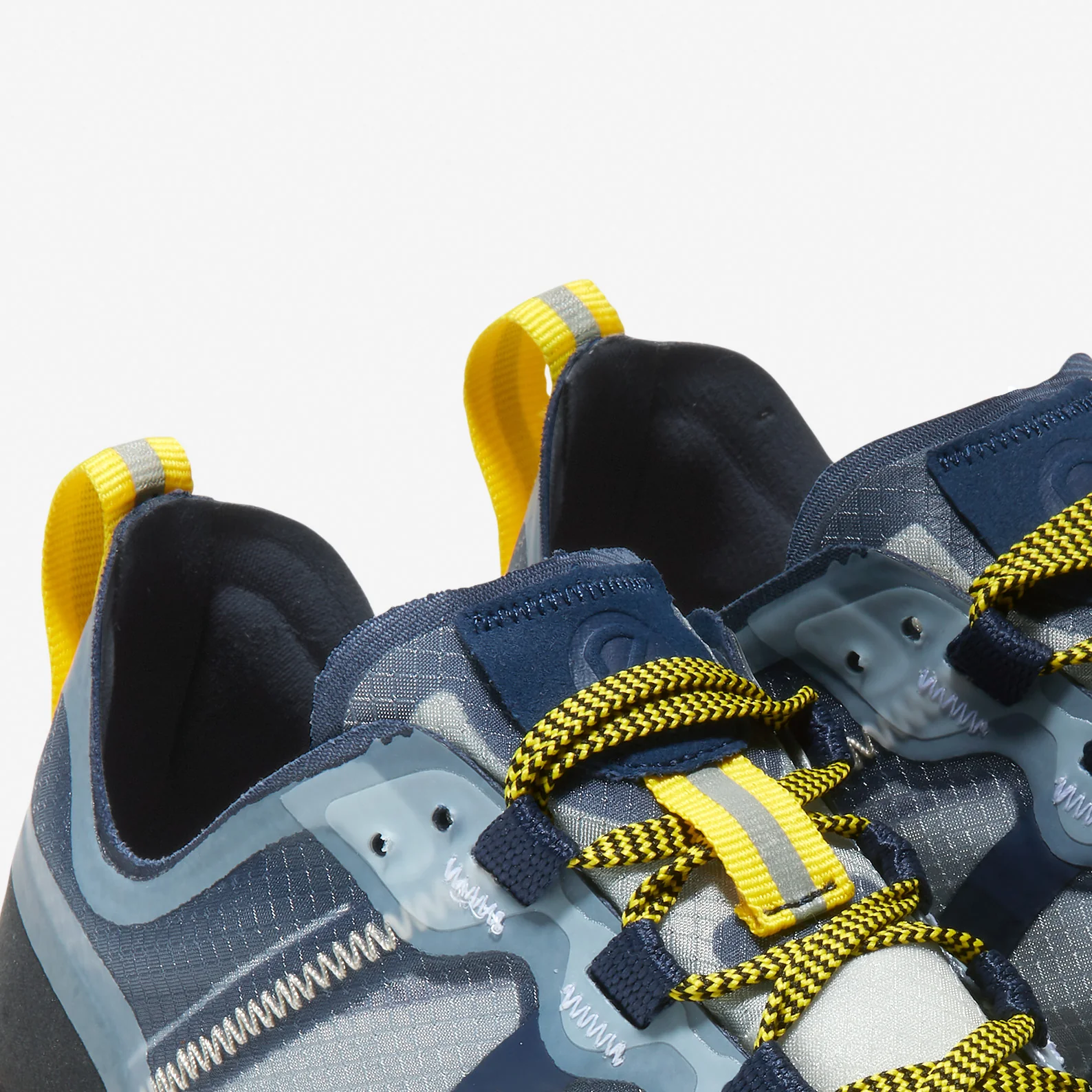 ZERØGRAND Outpace Running Shoe - Image 9