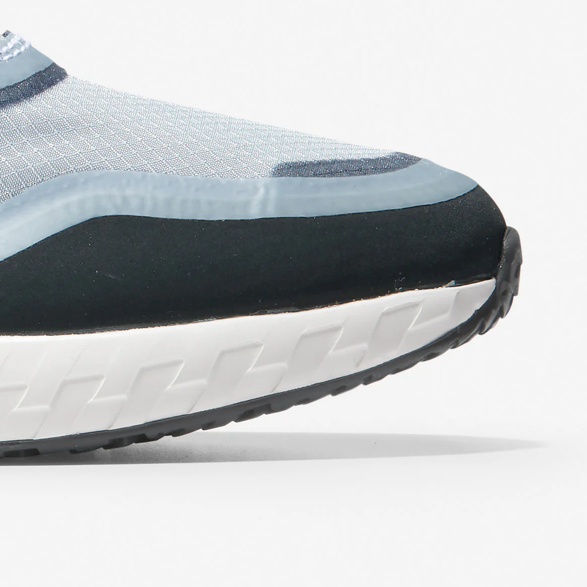 ZERØGRAND Outpace Running Shoe - Image 8