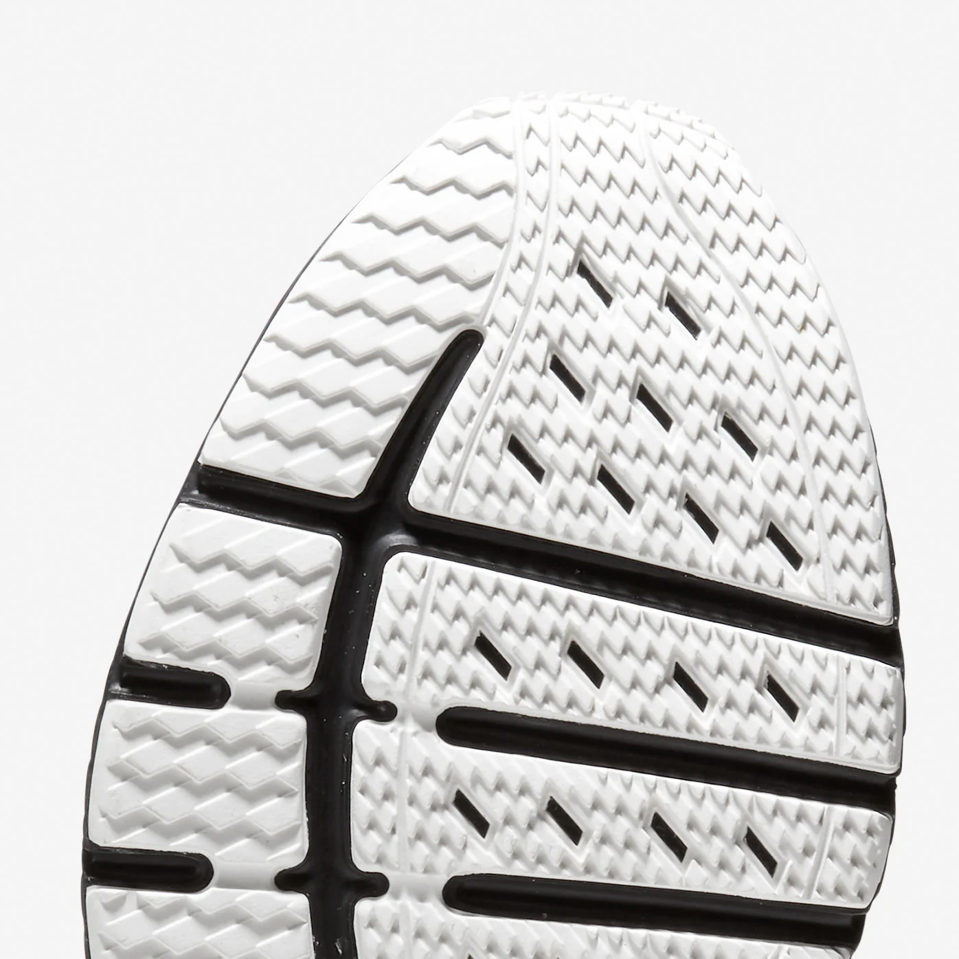 ZERØGRAND Overtake Running Shoe - Image 8