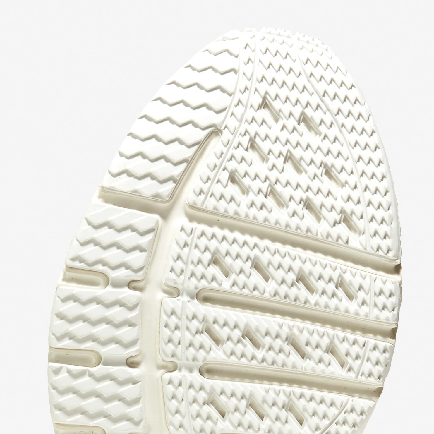 ZERØGRAND Overtake Running Shoe - Image 8