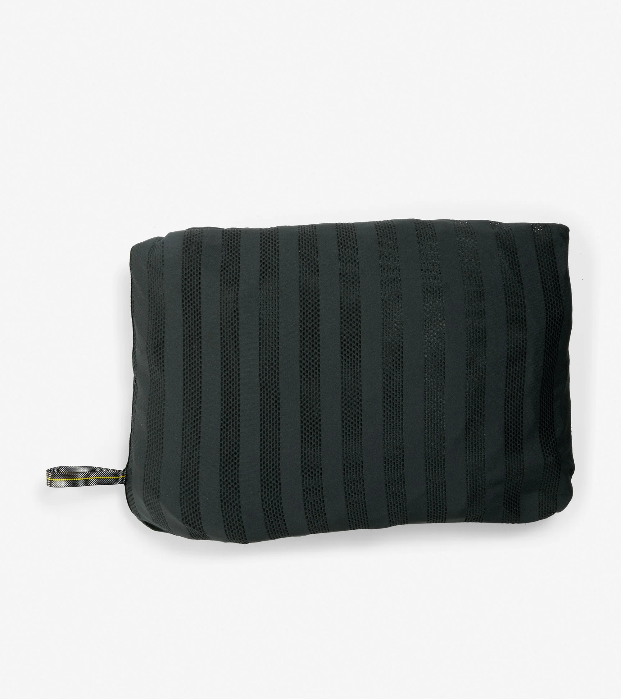ZERØGRAND Packable Running Jacket - Image 4